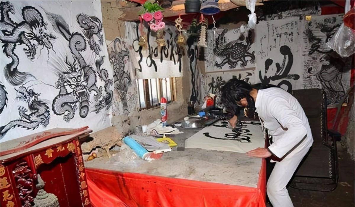 那个相信龙真实存在,离家出走上山寻龙17年的道长,现状如何?