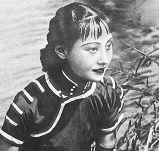 这么神奇的吗?噢~原来是东北美女土匪张素贞啊.