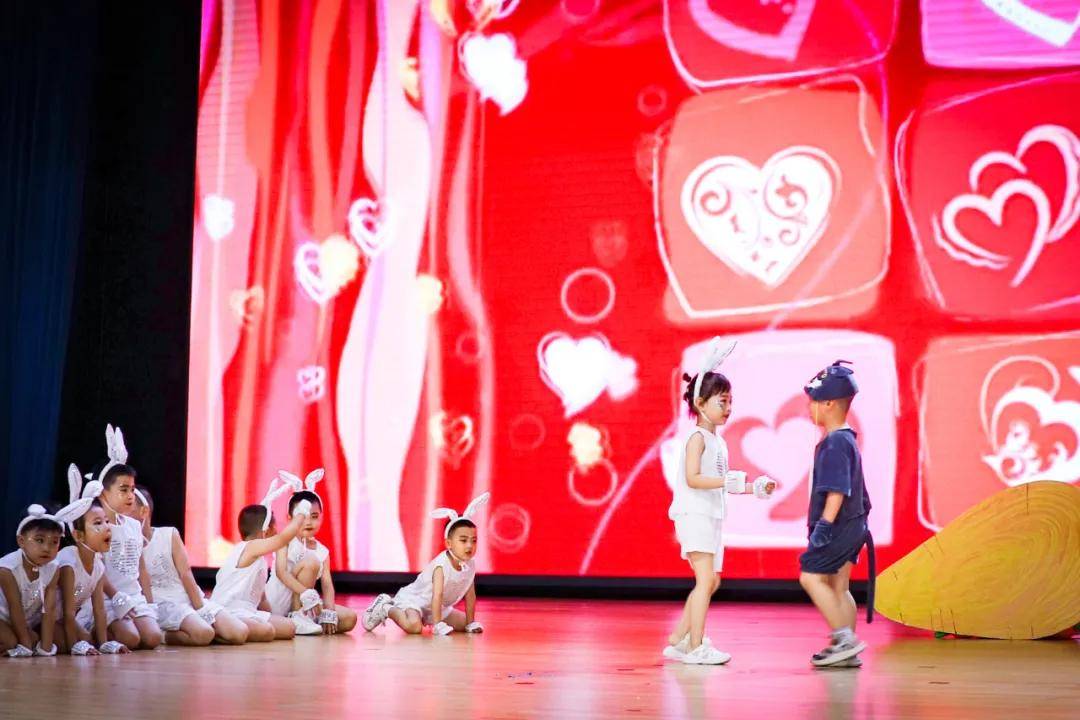 忻州现代双语附属幼儿园"我从书中来"六一绘本剧汇演