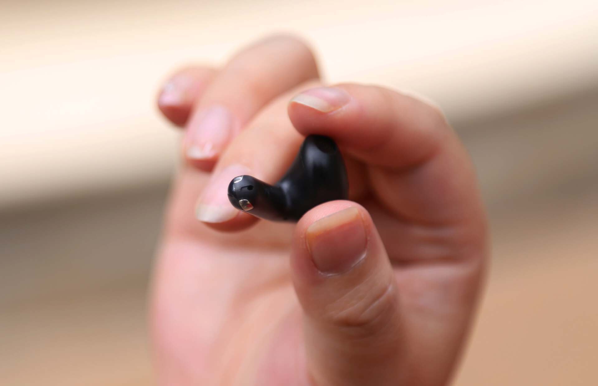 行业内卷百元段位qcy ailybuds pro 金标耳机也支持主动降噪了