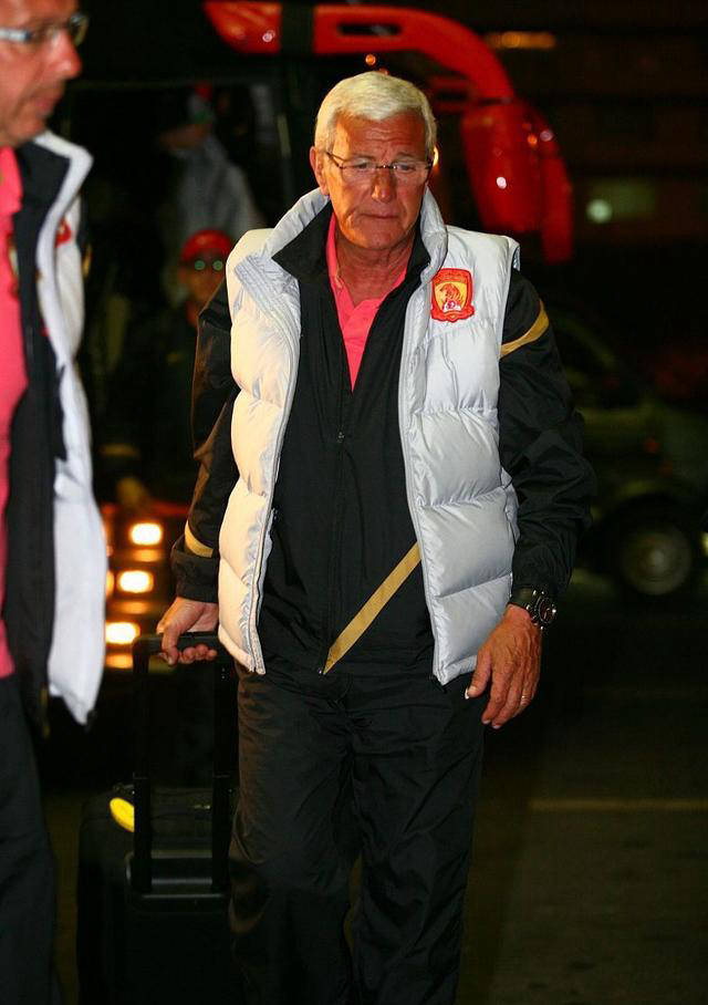 荣昊30米远射霍深坪,直播谈里皮麾下国足训练强度