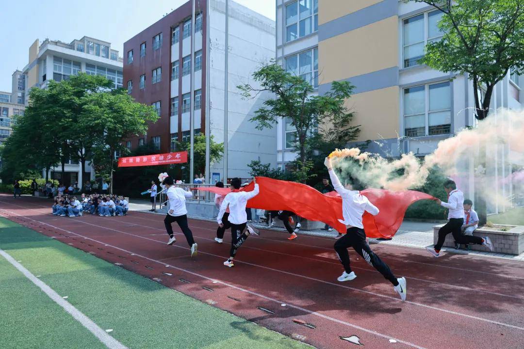 记泰州市凤凰小学教育集团太湖路校区春学期运动会