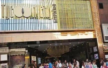 罗焯:16岁在工地搬砖,后成香港夜总会教父,如今身价百亿_大富豪_广州