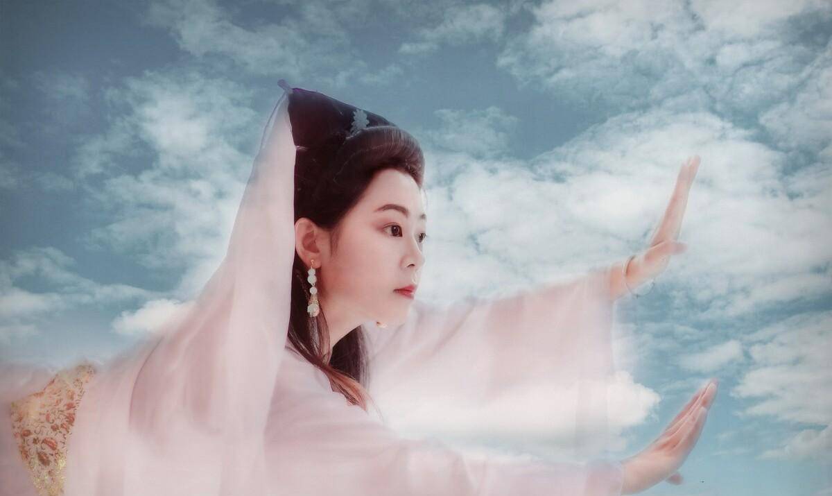 《青蛇》:原著小说敢写的,电影却不敢拍,原因太过现实_小青_许仙_法海