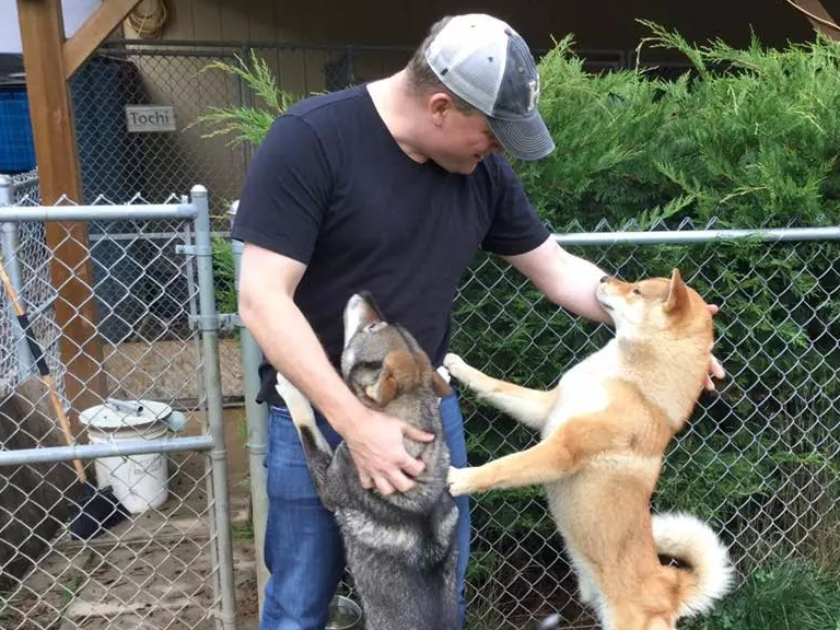 短短的时间里,他们走过了8500英里,看遍了整个美国最好的景色.