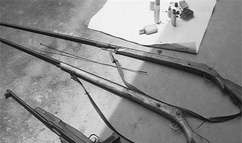 40年代起,我国逐渐意识到了大熊猫,于是开始限制外国人的捕猎活动