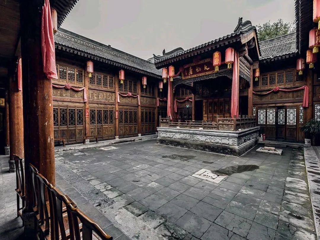 而像电视剧《西安虎家》中这样有着好几