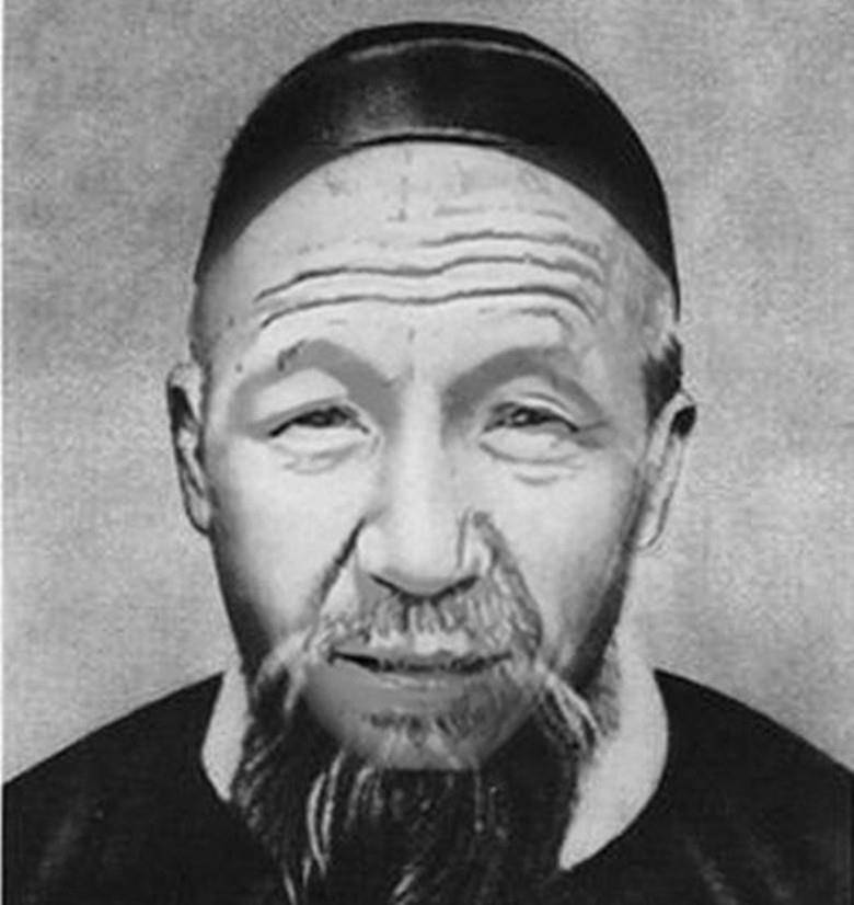 曾国藩人生中的两次退让,手段平常,为何每次都让他变得更强大?