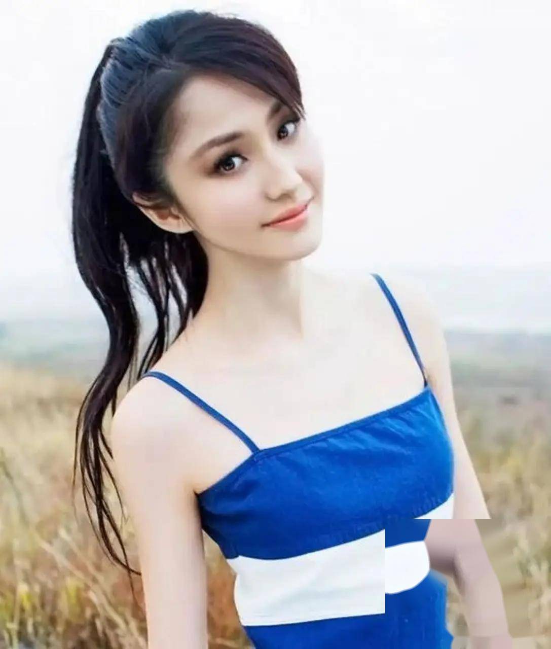 人间尤物蓝燕:美貌与才华并存,这谁顶得住的魅力女神