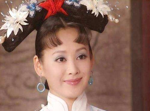 与多尔衮传绯闻的孝庄到底漂不漂亮?容貌复原后,像极一位女明星