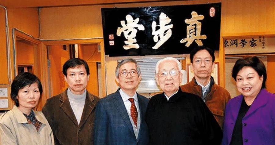 香港富豪御用风水师,指点香港地标建筑,曾一句话收李嘉诚200万