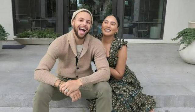 库里36岁宣布喜添第四子:一家六口幸福快乐