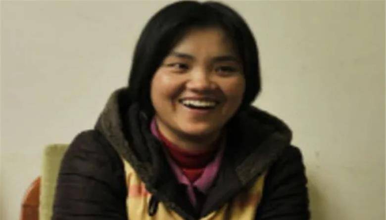 云南"女毒枭"杨菊芬:染上赌瘾还不够,拖全家贩毒被判死刑