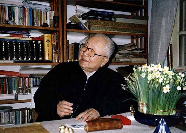 启功:我最困难那会儿她欺负我们,今天我好啦,她就总派人来看我