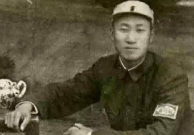 马未都:我爹很聪明,打仗冲锋总是慢半秒,39人参军就他活下来了