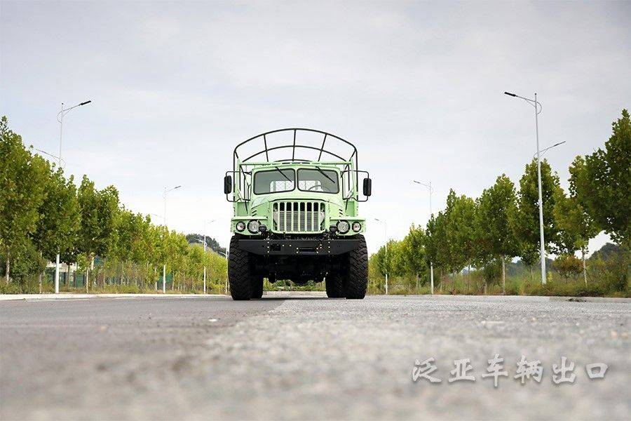 东风六驱6x6全驱eq2100越野卡车专用车