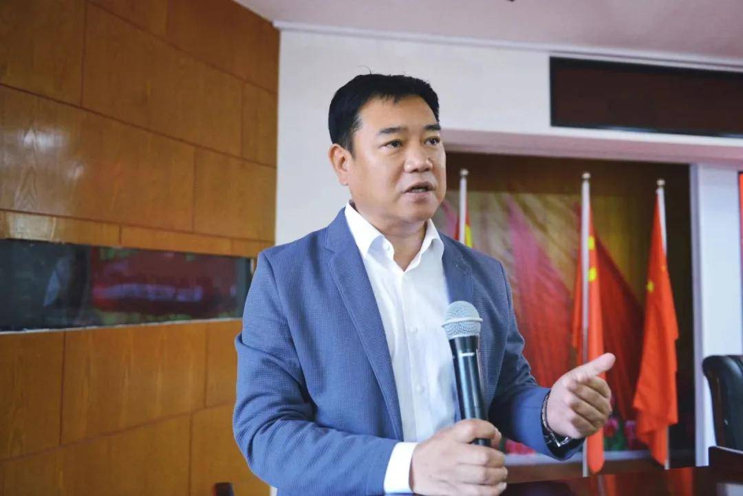 北科大刘春副主任为保理,河科作《就业工作经验和课