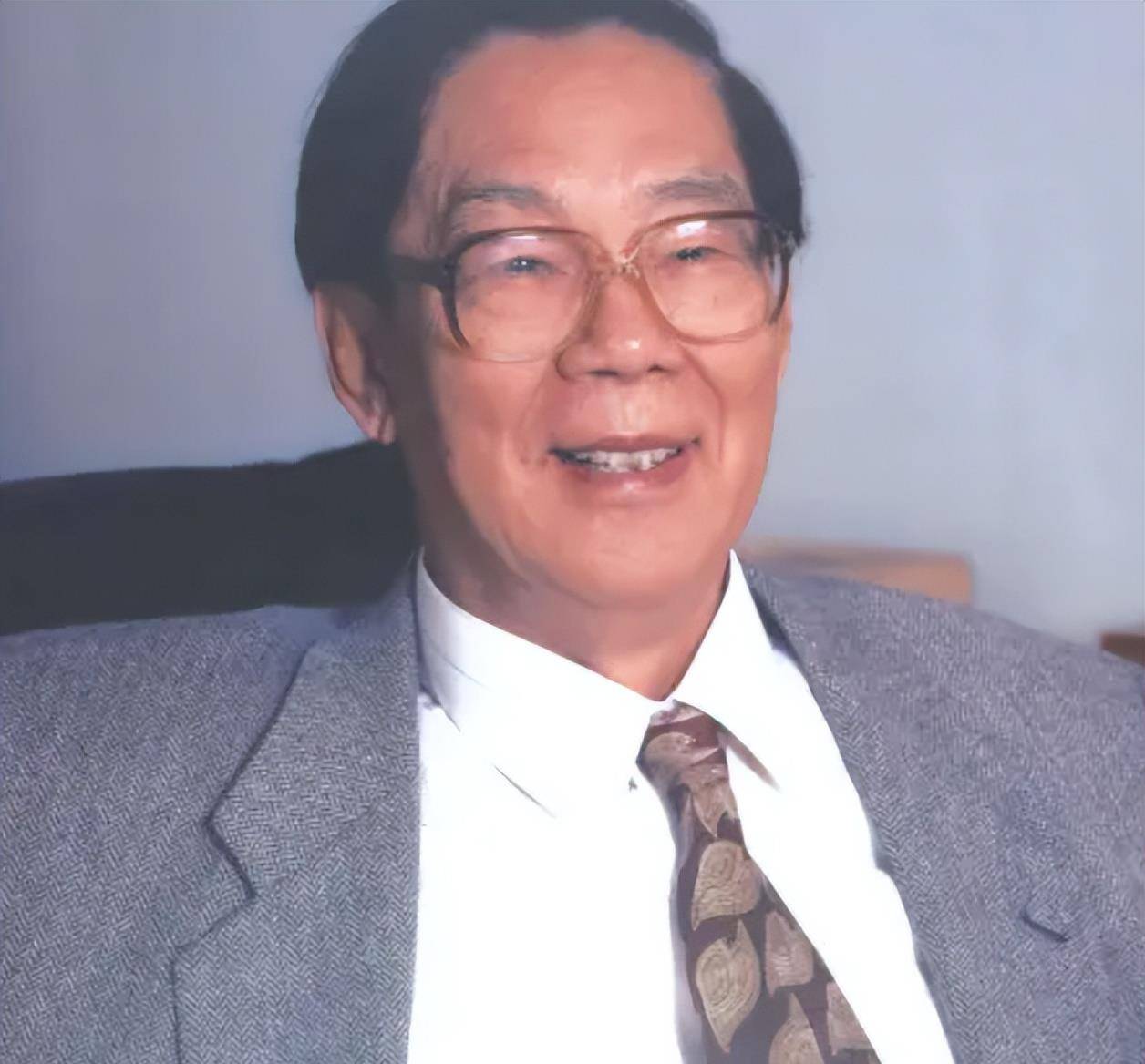 1977年,60岁的柏杨出狱,一无所有,小19岁张香华:我就嫁老丑穷