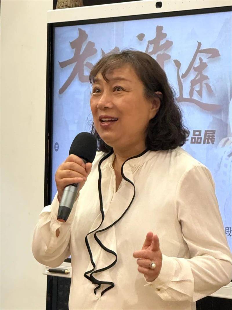 马永波原创作品朗诵会暨《不系之舟》首发式在南京朴阅书店举办