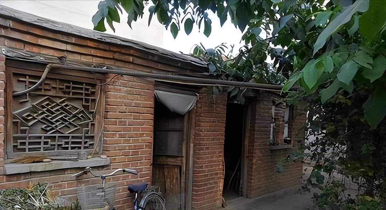 北大才子陈生:出资2亿建138套别墅,无偿送乡亲,今却不敢回老家