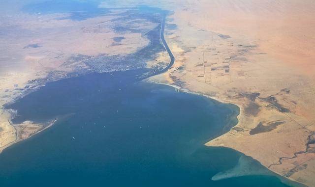 修苏伊士运河死了多少人?平均每公里死738人