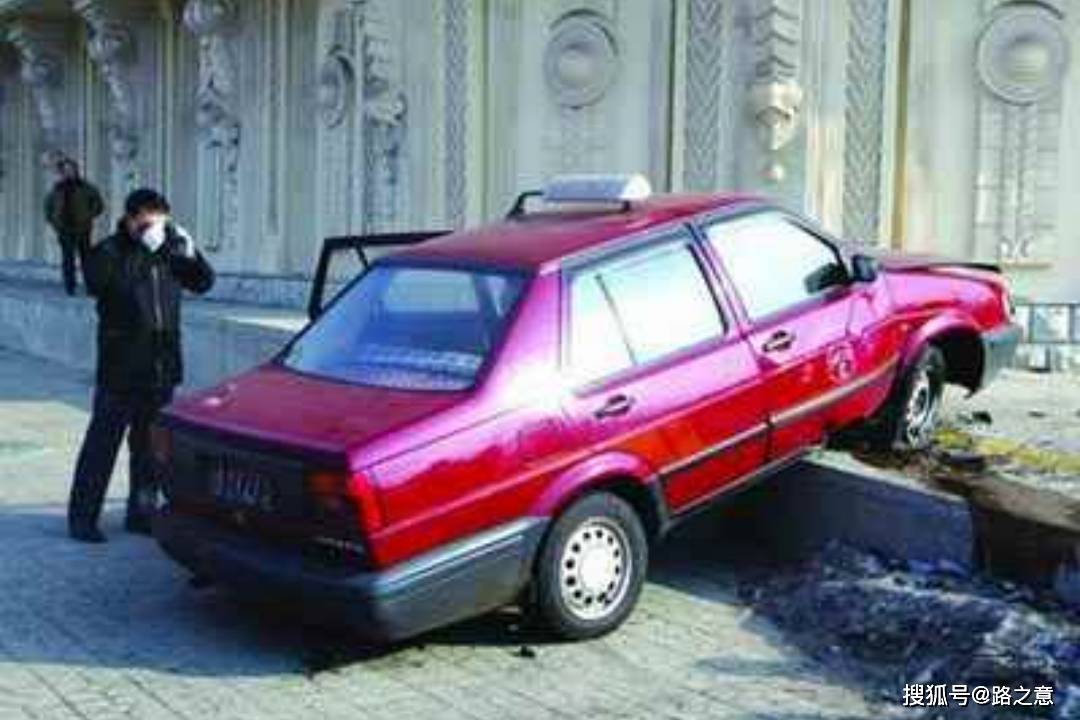 漏洞让劫匪得逞!2000年南昌洪城大市场特大抢劫杀人案侦破始末