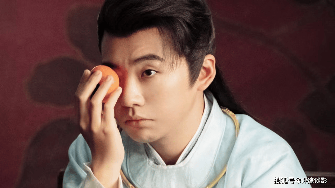 热搜第一！-选择奈克瑟斯,当天全国热搜第一 黄金奖杯