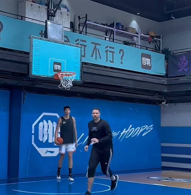 广东宏远:球队集结二沙岛,青年才俊积极备战新赛季