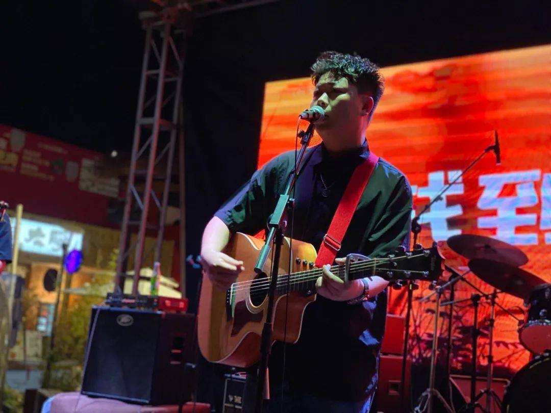 被央视新闻报道过的乐队6月3日走进母校举办原创音乐会