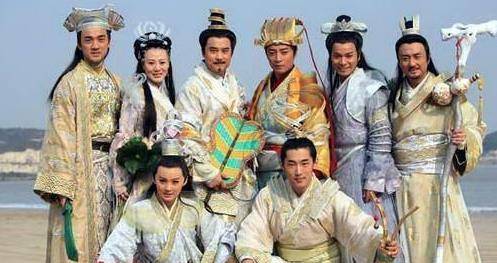 《八仙过海》中的铁李拐法力无边,为什么不把自己的腿治好?