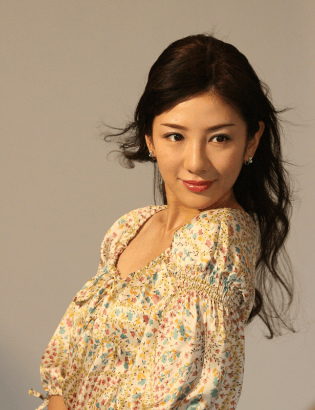 黄奕自曝婚姻黑洞!出轨家暴全经历,二婚丈夫被判16年!