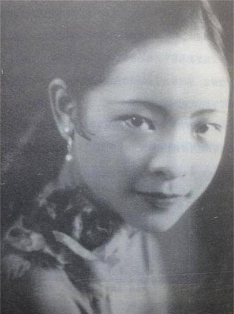 民国绝色名媛,拒绝财政部长嫁阴沟博士,再嫁保险经理一生当后妈