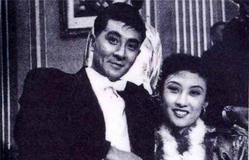 但黄宗英架不住赵丹的穷追猛打,向程述尧提出了离婚,她觉得这样下去