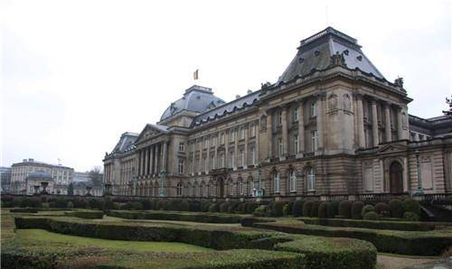 留学邂逅王子,婚后被丈夫宠成公主,成为欧洲王室第一位中国王妃