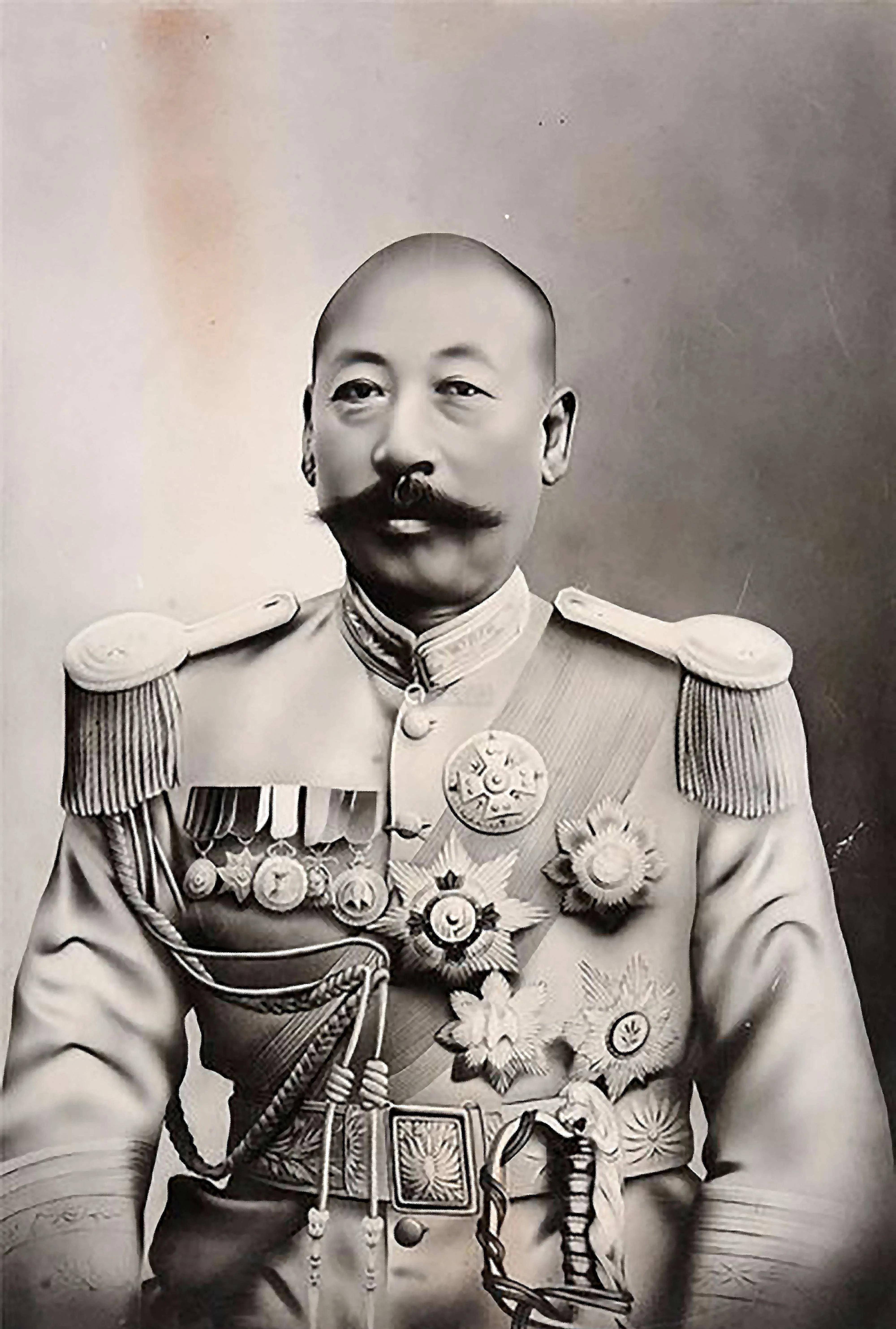 1932年,混世魔王张宗昌被韩复渠骗来济南,上火车前被郑继成刺杀