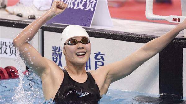 前国家队教练逼弟子吃禁药,娶小23岁女徒弟,亲口表示:她技术好_陈欣怡