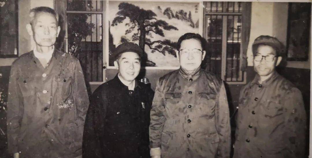 解放初期在大余工作过的老同事多年后再聚首_肖茹_父亲_照片