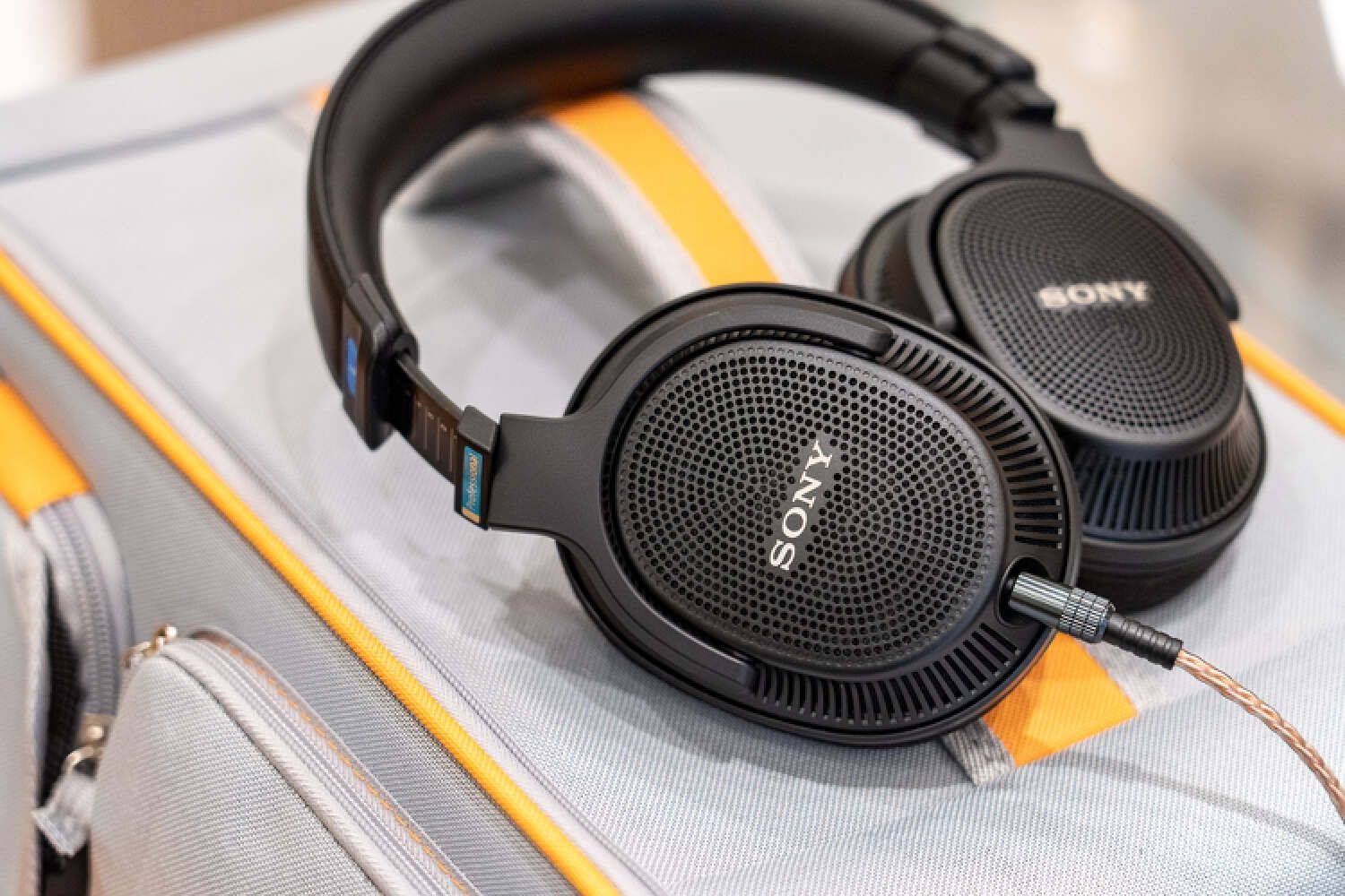 监听外衣下的顶尖hifi音乐耳机——索尼mv1