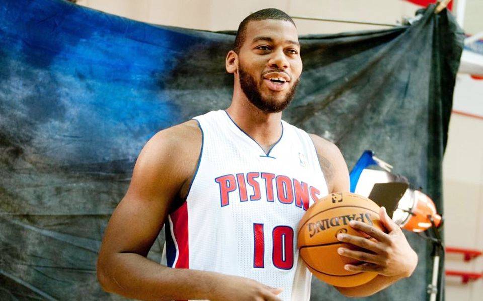 cba辽宁男篮签约大外援后,广东男篮大外援浮