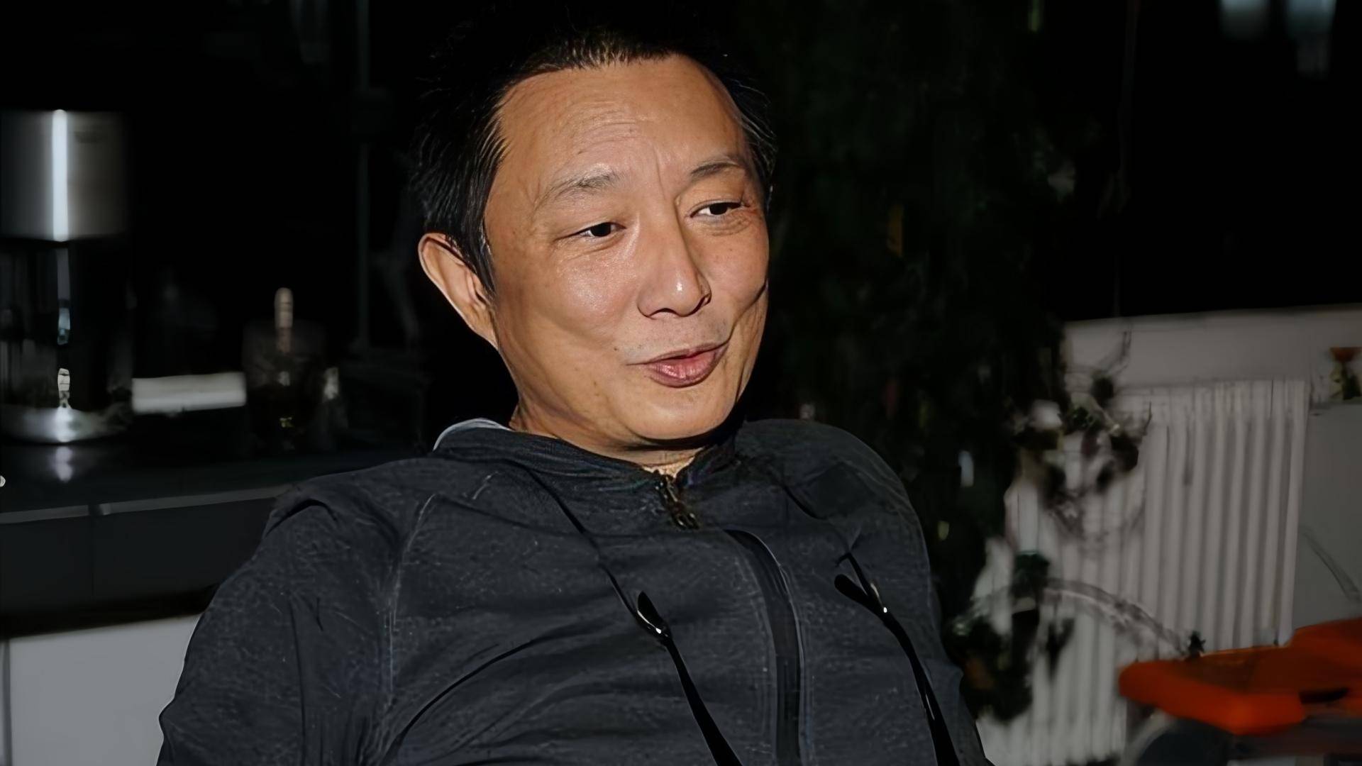 6的高分,口碑算是彻底崩了,还在后来和罗晋合作的电视剧《庭外》取得