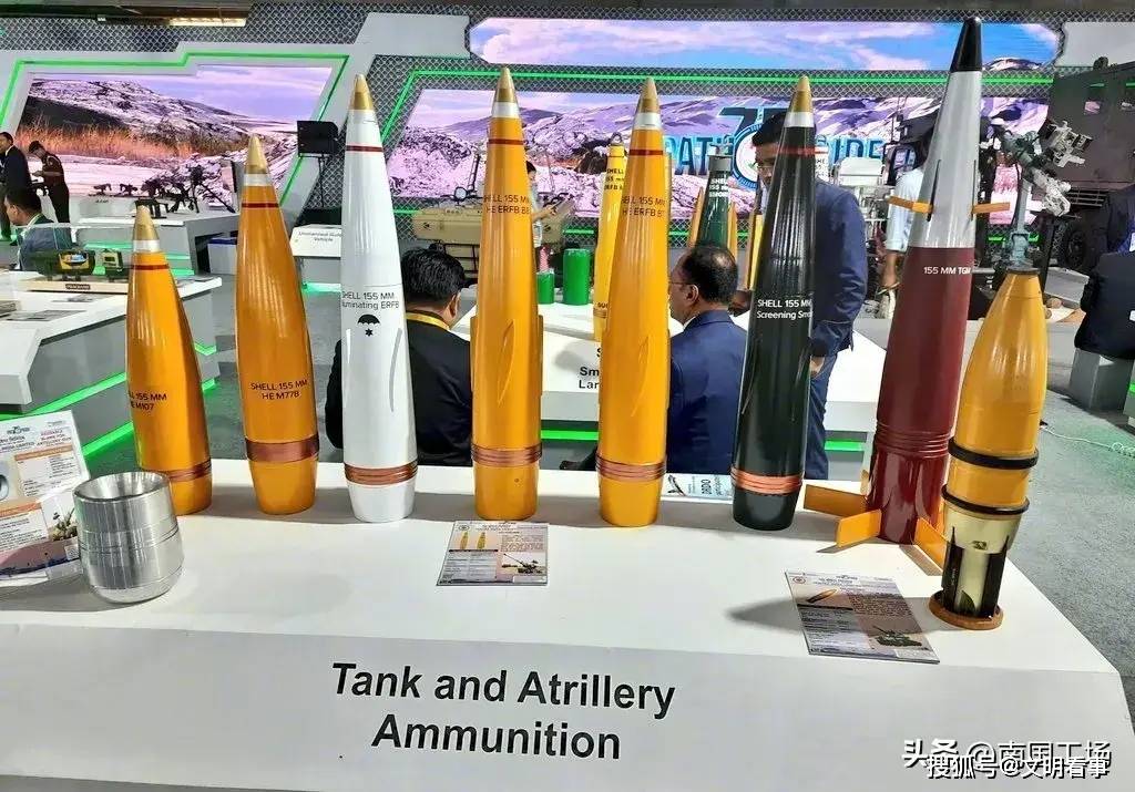 印度这次真是赚大了,炮弹同时卖给了俄乌两军,美国威逼利诱无效