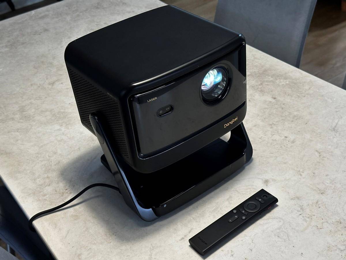 当贝X5S激光云台投影仪:光影之间的艺术与创新