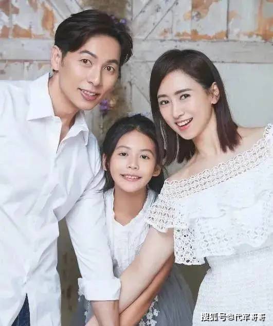 走红,35岁遭豪门抛弃,39岁遇真爱,如今55岁让人羡慕_翁虹_伍伟杰_舞蹈