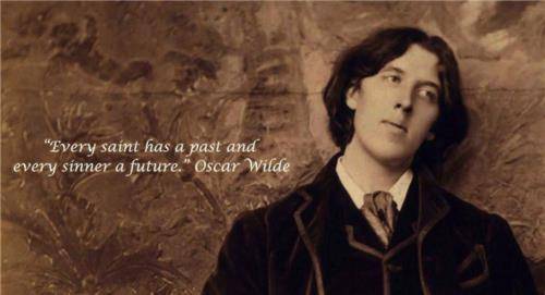 王尔德:以前看中他的颜值,后来仰慕他的才华,如今喜欢他的骚话
