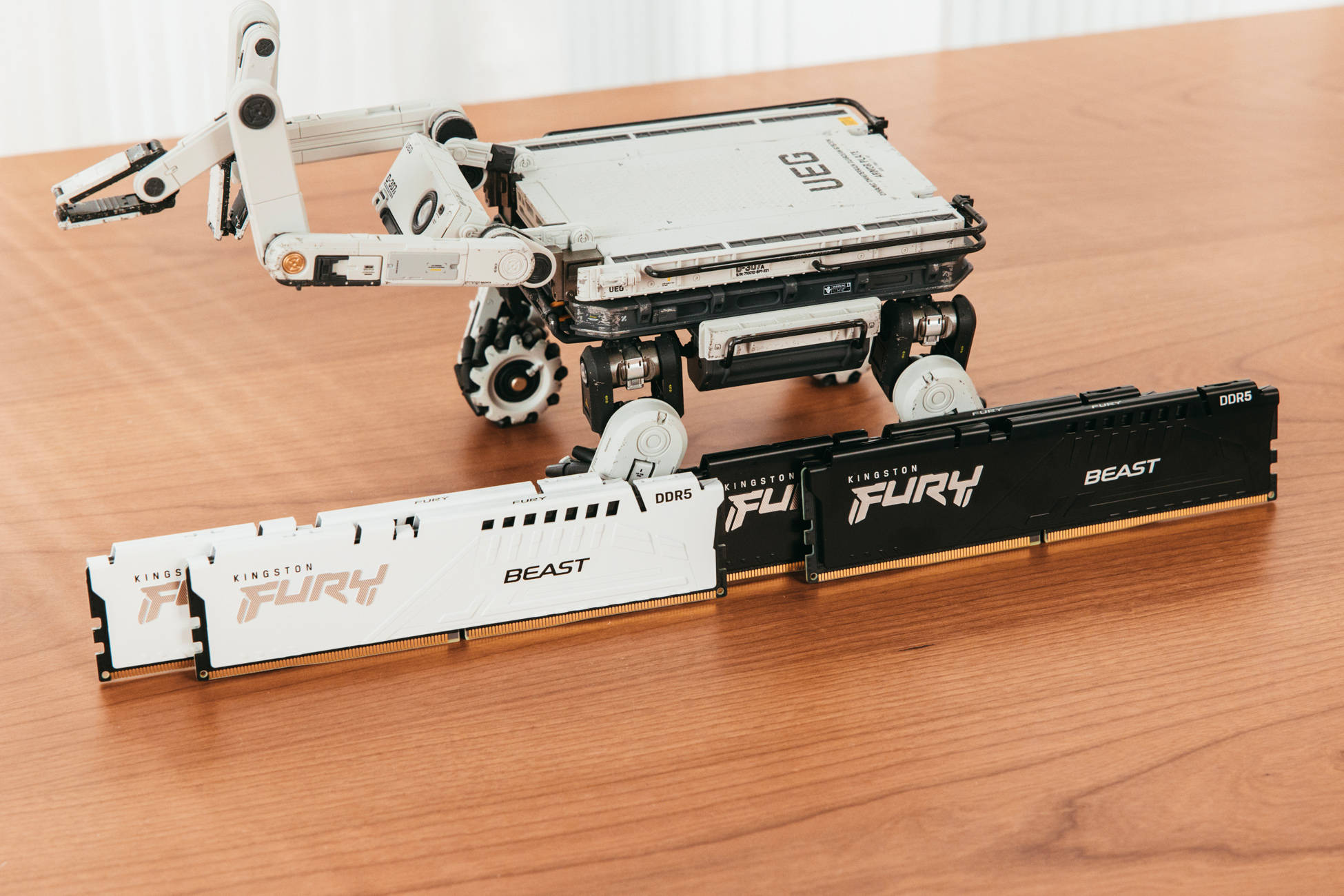 黑白双色,百变太极,九州风神模块化机箱墨菲斯装机分享