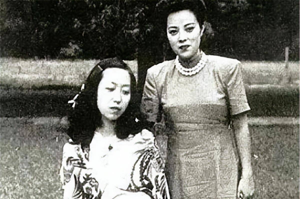 桑弧请医生为张爱玲验孕,查出子宫颈曾被折断,从此二人分道扬镳