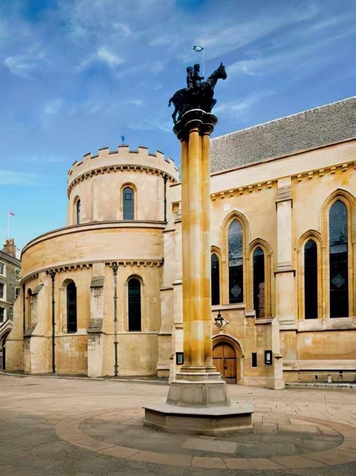 威廉是英国圣殿大师艾梅里克·德·圣莫尔的密友.