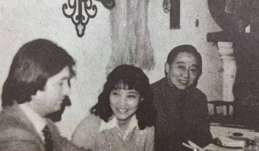 桑弧请医生为张爱玲验孕,查出子宫颈曾被折断,从此二人分道扬镳