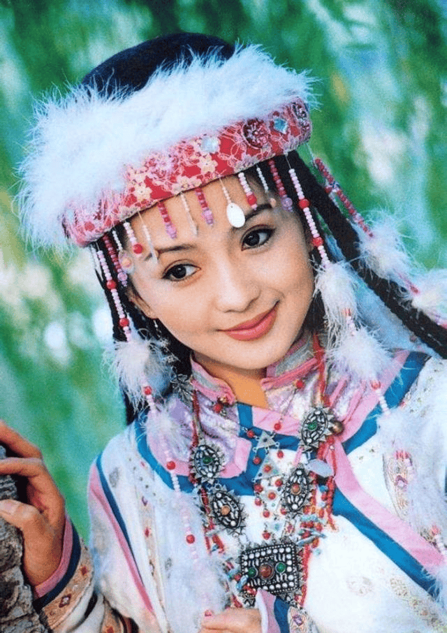 《还珠格格》香妃历史原型:乾隆的宠妃,因一件事深得太后喜爱