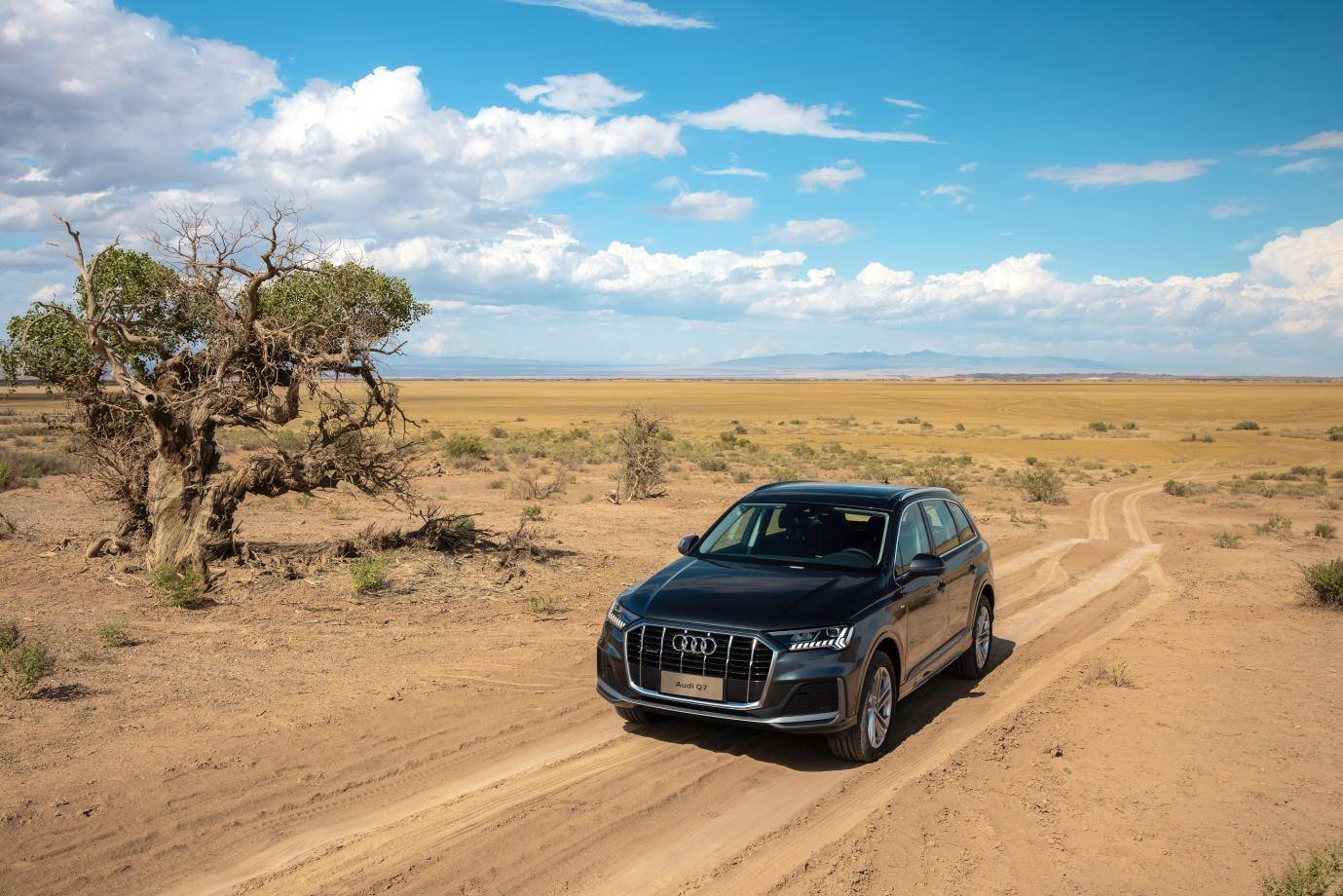 奥迪q7揭开阿勒泰神秘面纱_搜狐汽车_搜狐网